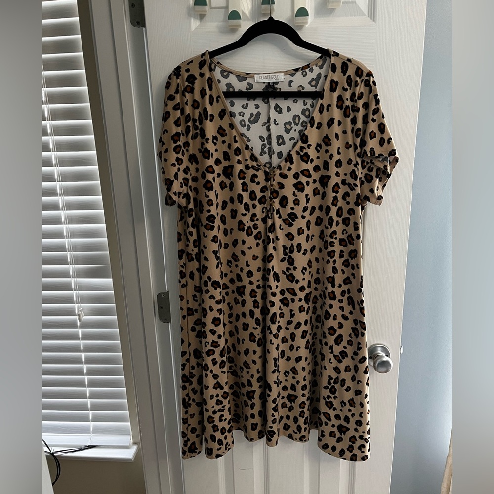 Planet Gold Plus Leopard Print dress